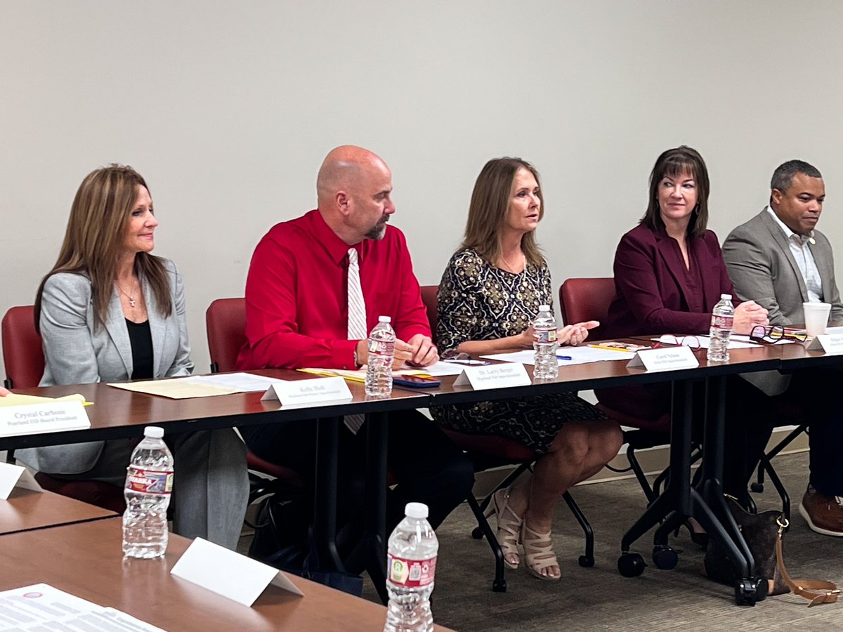 Thank you to state Senator Mayes Middleton and Representative Jeff Barry for meeting with Alvin and Pearland ISD Administrators to discuss priorities for the upcoming legislative session.
