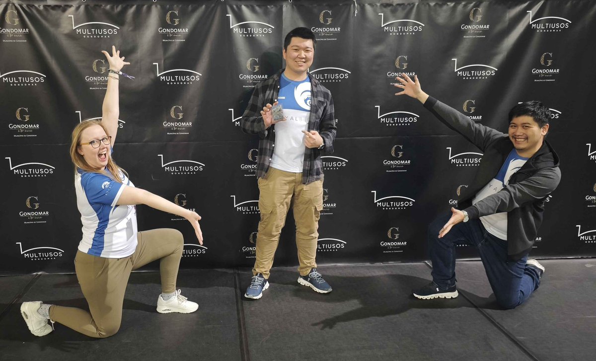 RoyalBlue_GG's tweet image. After barely missing out on worlds last year, @IReverseACEI qualified again this year by coming in 2nd at BCS Portugal in @cfvanguard_en premium!! 

We had an exciting weekend where almost our entire squad competed at BCS Portugal and Bandai Card Game Fest in Utrecht. 

#RLBWIN