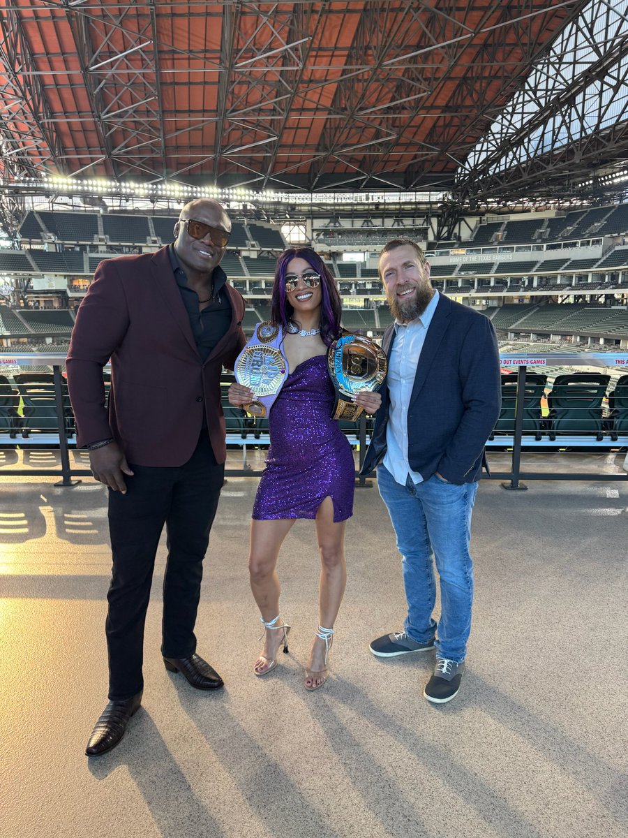 mercedesmone030's tweet photo. I’m hungrier than nature intended @AEW #moregold #AEWAllInTexas https://t.co/fVqDcA2mkc