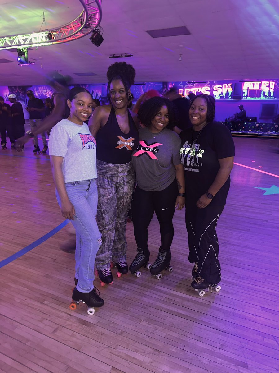 itsssbooog's tweet image. my girlie pies 🩷 #levelX