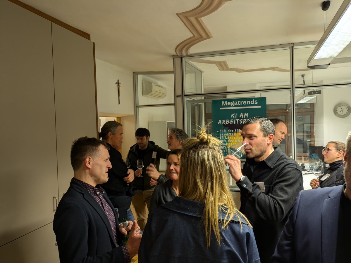 ECompaniesEU's tweet photo. „Die Veränderung am Arbeitsmarkt &amp; Chancen durch flexibles Outsourcing“ war der Titel unseres After Works, das in den Räumen unseres Kooperationspartners https://t.co/TFcLQmCqDx stattfand.

Mehr hier: https://t.co/on6zVK8cVQ

#AfterWork #Arbeitsmarkt #neox #ExcellentCompanies https://t.co/5TEcrt10ls