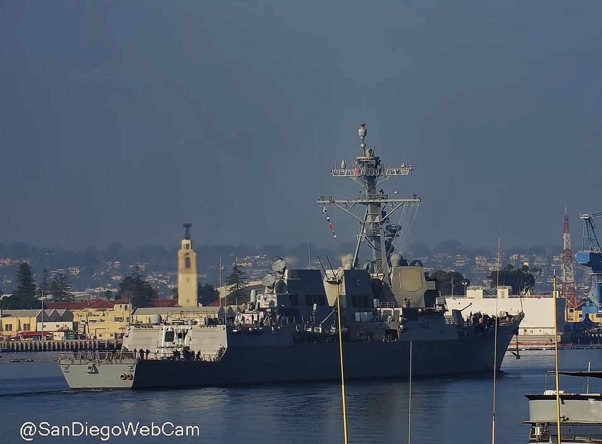 WarshipCam's tweet photo. USS Chafee (DDG 90) Arleigh Burke-class Flight IIA guided missile destroyer in San Diego heading out on sea trials after a 2-year modernization in San Diego - December 9, 2024 #usschafee #ddg90
SRC: YT- @SanDiegoWebCam https://t.co/iCymlpWaCM