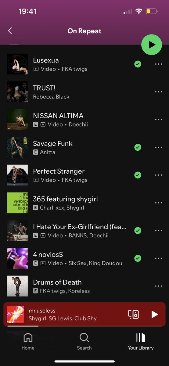 Yo y lo k escucho 💋