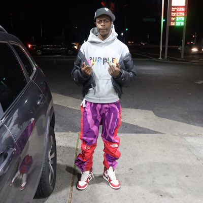_kt5_'s tweet photo. #NewProfilePic https://t.co/xN9vD7y3du