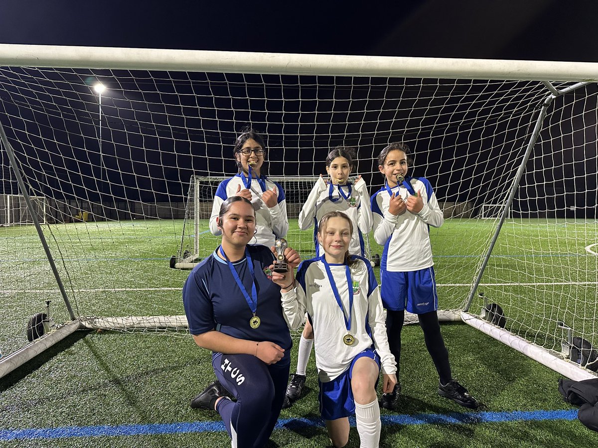 HolyTrinityPE_'s tweet photo. Congratulations to our KS3 Girls Football Team for winning the Autumn football tournament @YourSchoolGames @BarclaysFooty @HolyTrinityCol @YouthSportTrust 🥳⚽️🏆 https://t.co/UPjVSyYfqL