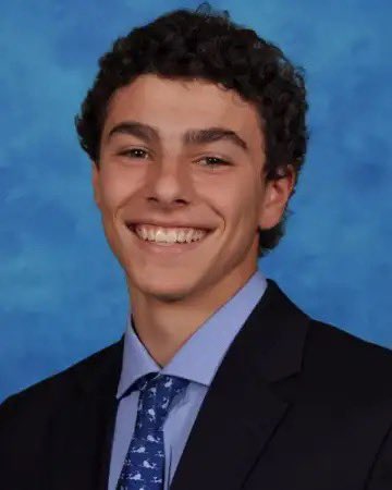 AFpost's tweet photo. Suspected UnitedHealthcare CEO assassin identified as 26-year-old Luigi Mangione.

Follow: @AFpost https://t.co/zSigkss1Sp