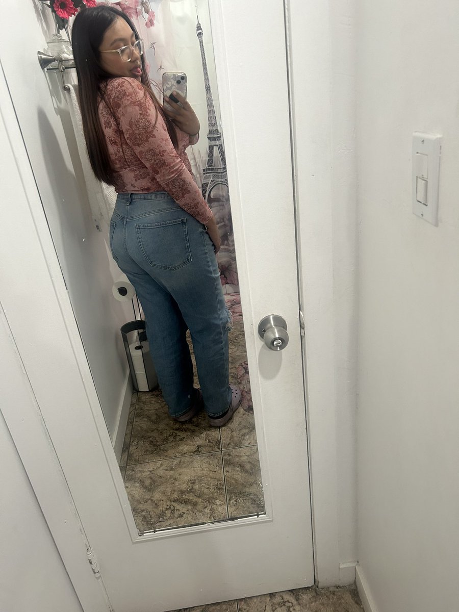 kmarieee07's tweet photo. <3 https://t.co/CcMaOFukPc