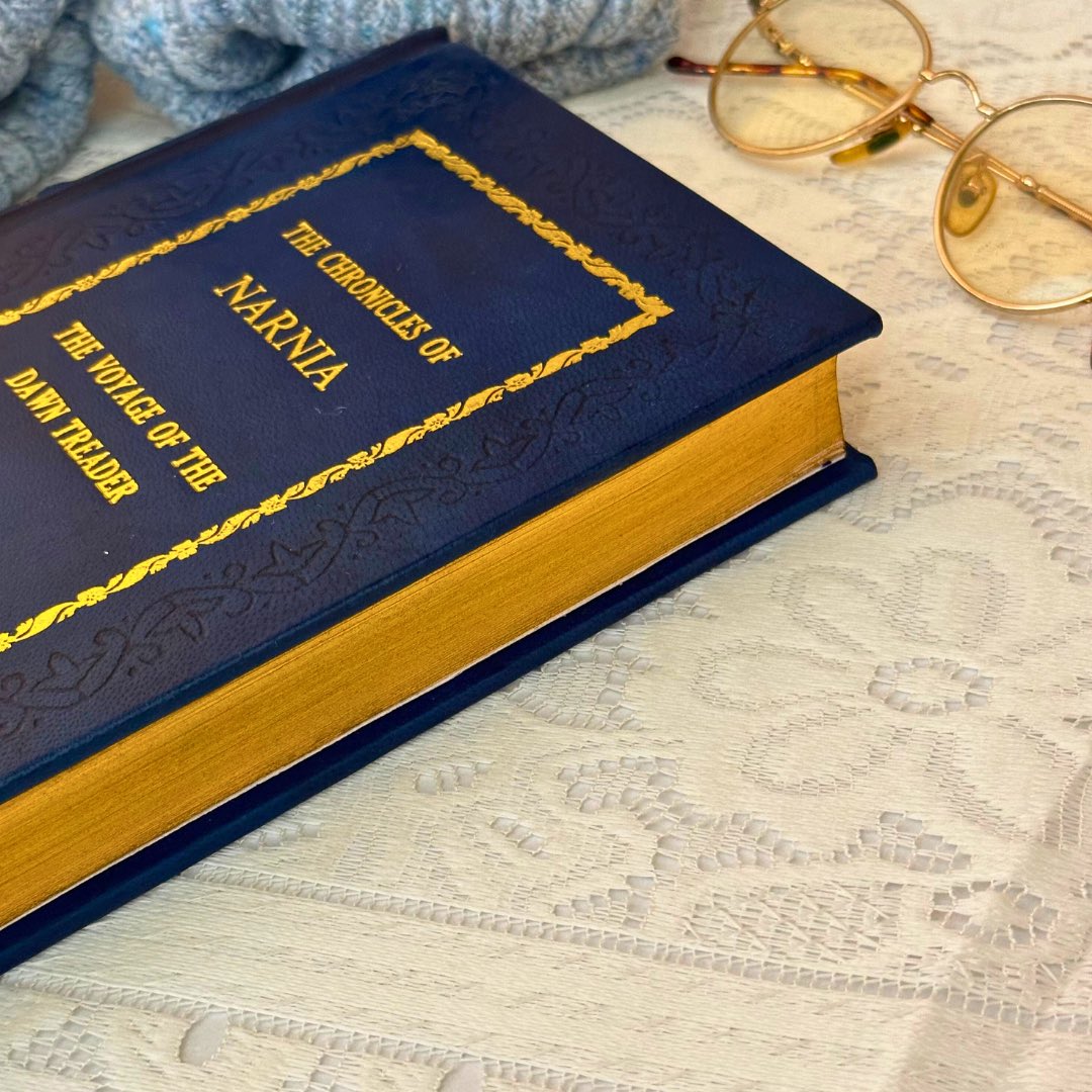 RareBiblio's tweet photo. Attention all C.S. Lewis fans! ✨ Here’s your chance to elevate your collection with exquisite leather-bound editions in your favorite leather color. 📚🎄 And the best part? Enjoy an exclusive 20% Christmas discount with the code #MERRY20. 🎁✨ Don’t miss out—place your order now and make this holiday season truly magical! ✨🎉 DM or visit link in bio 🛍️
#cslewis #cslovers #cslewisquotes #cslewisbooks #cslewisquote #narnia #cslewisnarnia #book #christmas #christmassales #giftabook