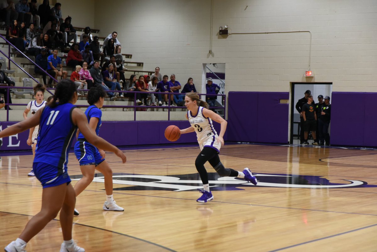 🚨 Game Day🚨
🆚 Murray St 
📍Tishomingo, OK
🕕 5:30 
💻 youtube.com/@murraystateok…
#NCAAWBB #wbb #wcbb #pistolsup #txhsgbb