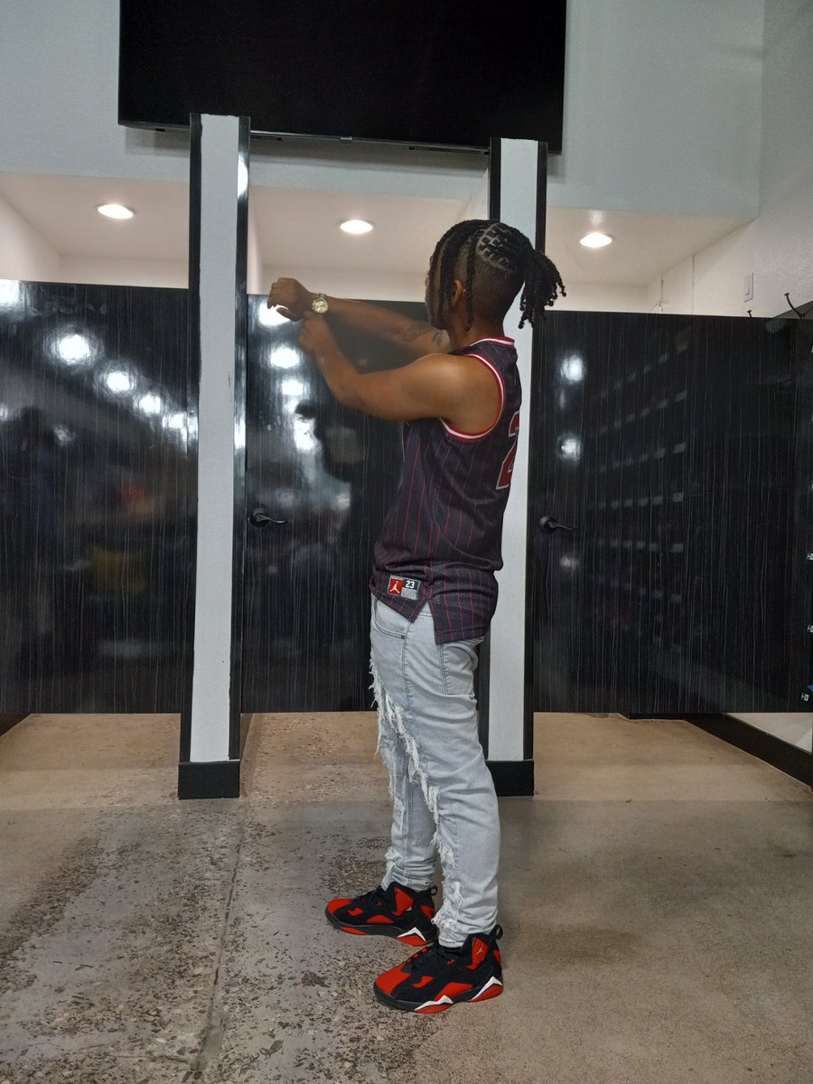 TracyHu80387567's tweet image. We enjoyed meeting the #Arizona #community as #Twenty3Tc #music collection was in full rotation throughout the store.

#Twenty4keem #family 
#music #rapmusic #rappers 
#meetandgreet #Arizona 
#Phoenix #Phoenix #Az