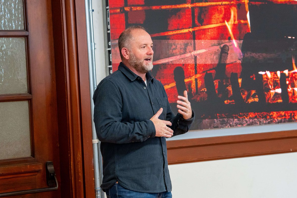 SutardjaCenter's tweet photo. Our Growth Marketing class was inspired by Jason Conyard @JasonConyard, former CIO at @VMware. His insights on leadership, digital transformation, and the power of empathy left a lasting impression. Thanks, Jason, for sharing your wisdom!
https://t.co/N28ZA0kssZ
#ucberkeley #SCET https://t.co/6l8GTW8Rg0