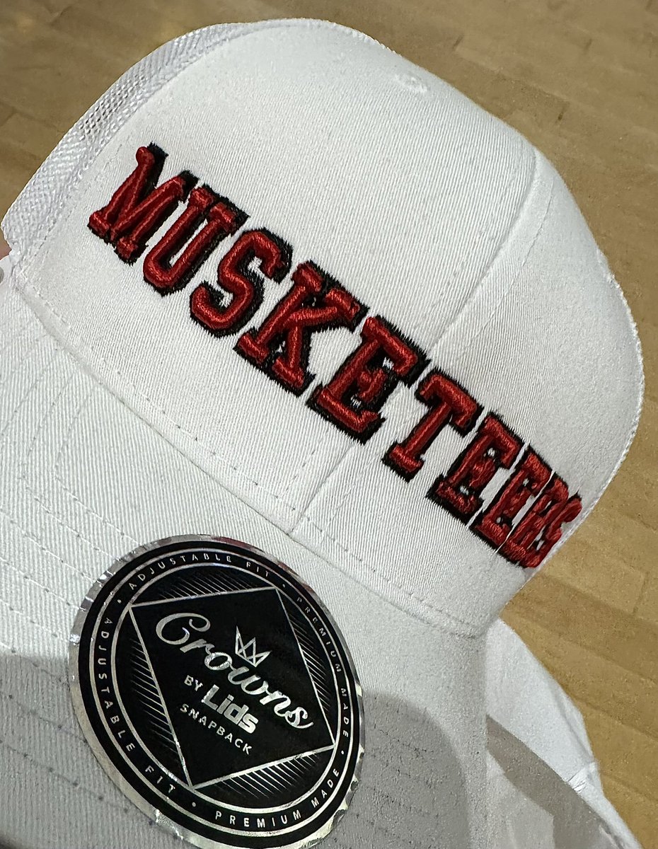 Muskie Mentality! The new standard at Cheatham Middle School! #themovement  <a href="/BreenAnthony77/">Anthony Breen</a> <a href="/BaggyXav/">Baggy Xav</a> <a href="/QBallFor3/">QBallCornerPocket</a> <a href="/cathypetreebeck/">Cathy Beck</a> #AllForOne&amp;OneForAll