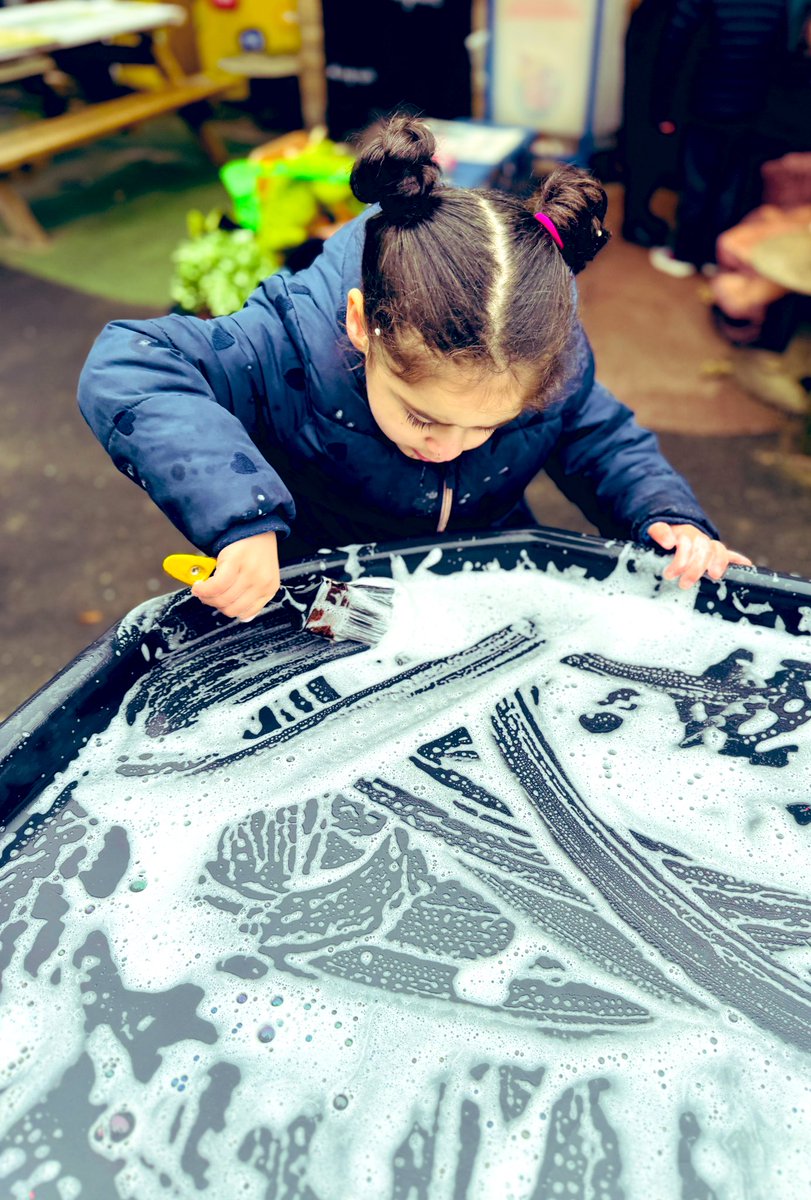 Miss Freeman (@lfp_missfreeman) on Twitter photo We have been learning and exploring in our outdoor classroom this morning <a href="/LLF_DHT/">Mr. White DHT </a> <a href="/LLF_Dep/">Miss Francois</a> <a href="/Lift_Lea_Forest/">Lift Lea Forest</a> <a href="/lea_forest_curr/">Lea Forest Primary Academy - Curriculum</a> <a href="/MrsCGonzales/">Mrs Gonzales</a> We have been learning and exploring in our outdoor classroom this morning <a href="/LLF_DHT/">Mr. White DHT </a> <a href="/LLF_Dep/">Miss Francois</a> <a href="/Lift_Lea_Forest/">Lift Lea Forest</a> <a href="/lea_forest_curr/">Lea Forest Primary Academy - Curriculum</a> <a href="/MrsCGonzales/">Mrs Gonzales</a>