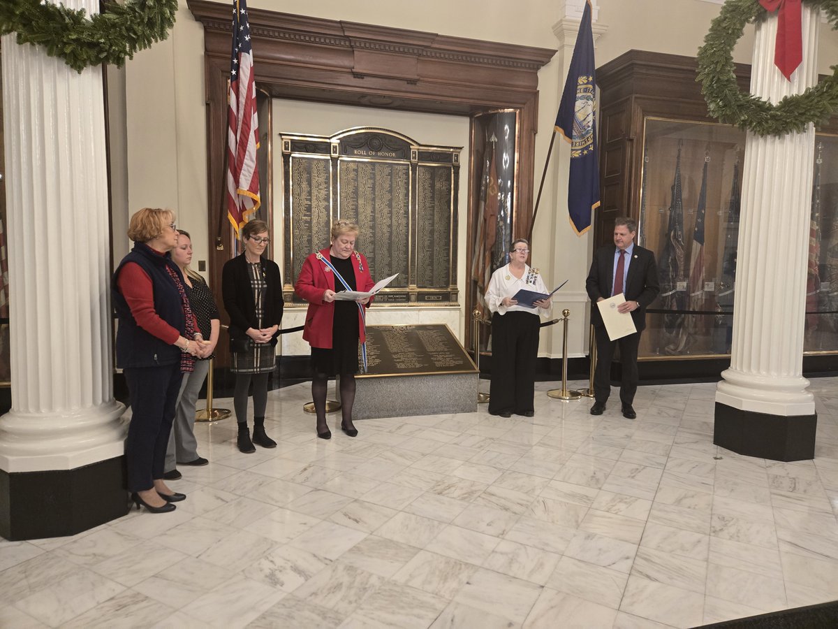 NHHouseofReps's tweet photo. The Wreaths Across America Kick Off and Wreath laying ceremony at the #NHStateHouse was today! It is an honor for the General Court to host such a special event in our Hall of Flags!
Let us #RememberTheFallen and #LiveInPurpose this season! https://t.co/1lywUv1gU7