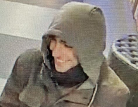 TheRealDreShow's tweet photo. BREAKING: Person of interest in fatal shooting of UnitedHealthcare CEO Brian Thompson ID’d as Luigi Mangione, an ex-Ivy League student

#LuigiMangione
#BrianThompson
#UnitedHealthcare
#LockharTVMedia https://t.co/N7er9uDrQm
