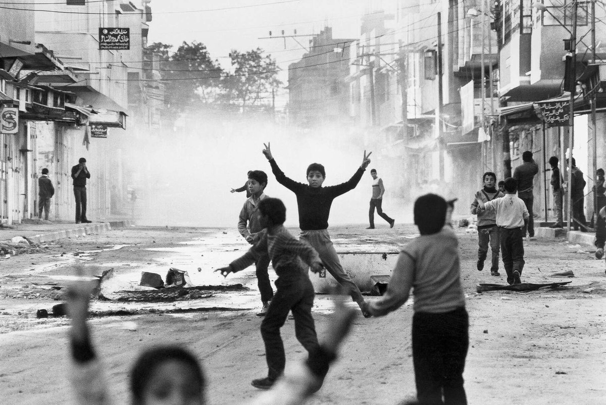 LiamOMaraIV's tweet photo. (1/2) There is no perfect way to date the start of the #FirstIntifada in #Palestine but #ThisDayInHistory in 1987 is a good contender. The mass popular uprising began with the youth who grew up under #occupation, was largely #nonviolent at first, and casualties stayed one-sided.. https://t.co/iw4eJENsv0