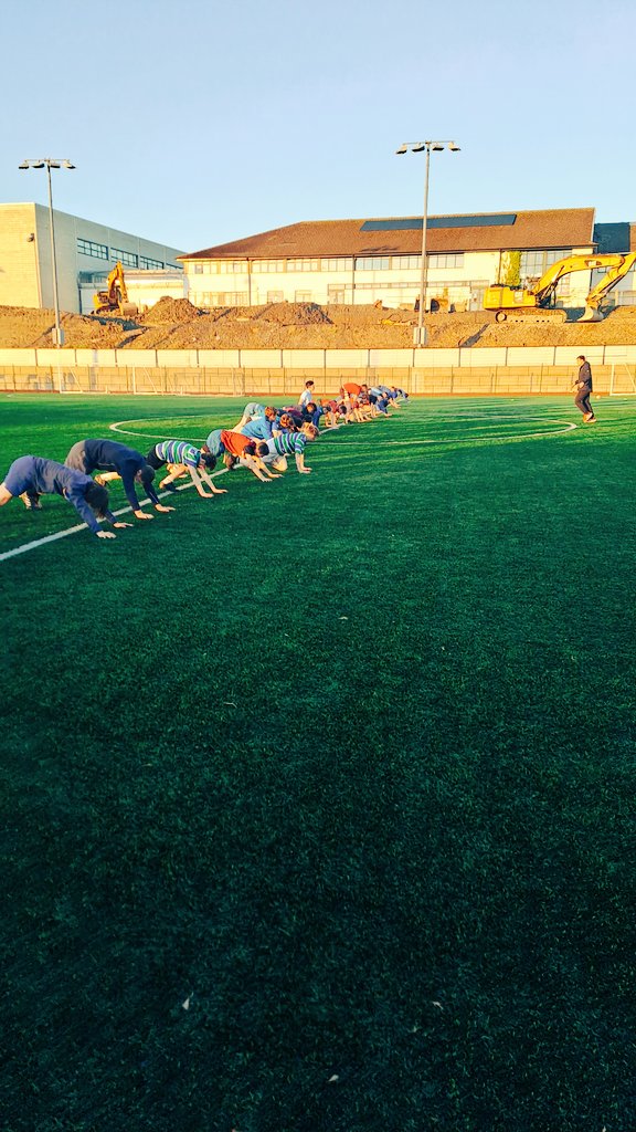 KCS Rugby (@kinsalecsrugby) on Twitter photo ๐ U15 Boys gearing up with a captain's run ahead of the McCarthy Cup B Final! ๐ฅ
๐ Wednesday, Dec 11
โฐ Kick-off: 12:00
๐ Musgrave Park. Opponent: PBC
From all of <a href="/KinsaleComSch/">Kinsale Community School</a> Best of luck, leave it all on the pitch! ๐ช #Rugby #munsterrugby ๐ U15 Boys gearing up with a captain's run ahead of the McCarthy Cup B Final! ๐ฅ
๐ Wednesday, Dec 11
โฐ Kick-off: 12:00
๐ Musgrave Park. Opponent: PBC
From all of <a href="/KinsaleComSch/">Kinsale Community School</a> Best of luck, leave it all on the pitch! ๐ช #Rugby #munsterrugby