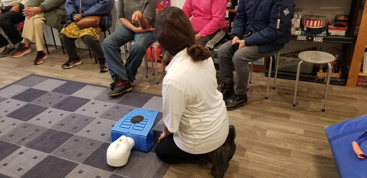MoeenCentre's tweet photo. This Saturday, we had a First Aid and CPR training workshop for our seniors!
The seniors had the opportunity to learn about it and were very keen on learning. 
#firstaidcpr #firstaidcpraedtraining #trainingseniors https://t.co/UM13KvF28Y