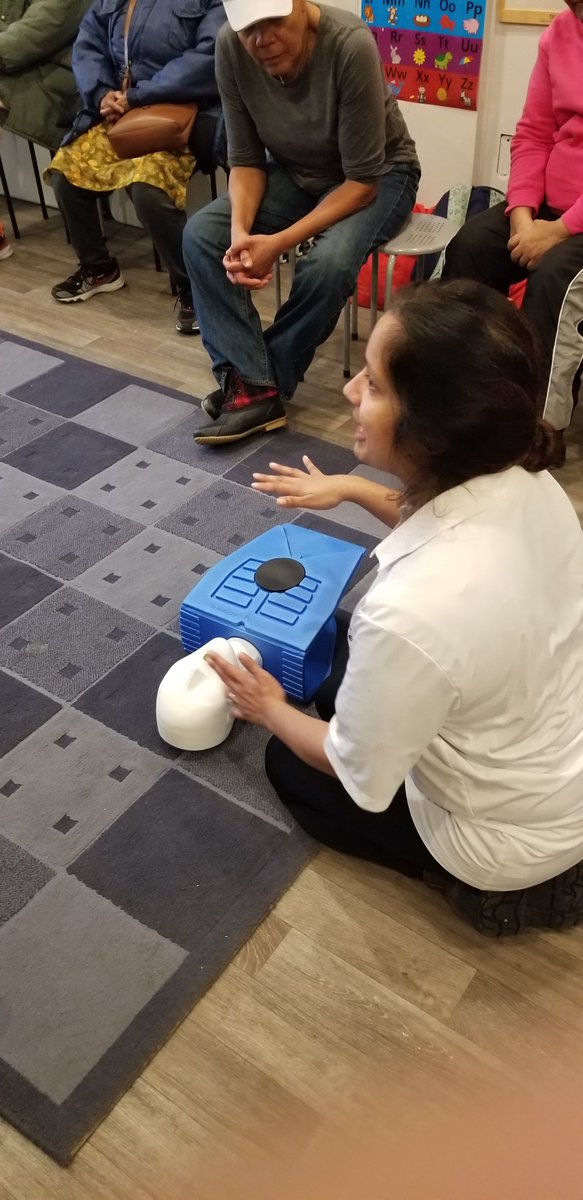 MoeenCentre's tweet photo. This Saturday, we had a First Aid and CPR training workshop for our seniors!
The seniors had the opportunity to learn about it and were very keen on learning. 
#firstaidcpr #firstaidcpraedtraining #trainingseniors https://t.co/UM13KvF28Y