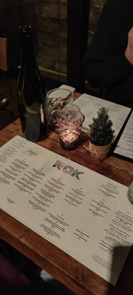 leonprobst007's tweet photo. Booked a table as soon as the flight was booked ..bday meal at one of our favourite restaurants 🔥😍😍 https://t.co/4BD69XRtlI