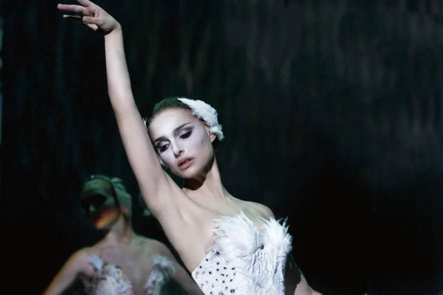 lauramurphv's tweet photo. ballet season ✨ https://t.co/6Q3PZ03leC