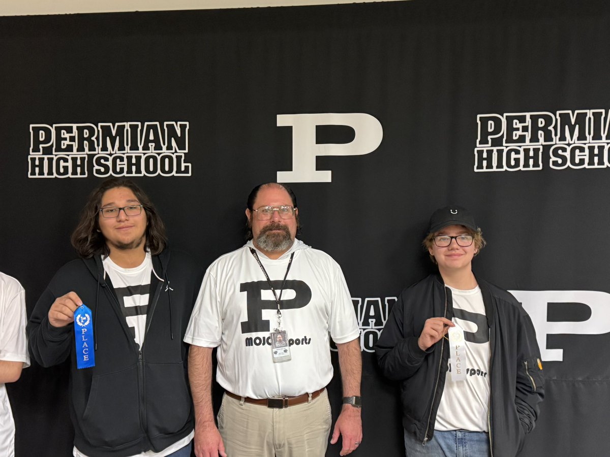 ECISD_T2L's tweet photo. Let the Games Begin! Permian High School hosted our first Esports tournament! PHS won 1st in overall team scores. NTO &amp; OHS had students that placed in Mario Kart, Rocket League. NTO won 9 out of 10 games to place 1st in Fortnite! @EctorCountyISD @drliliananez https://t.co/3M2SJKX7kN