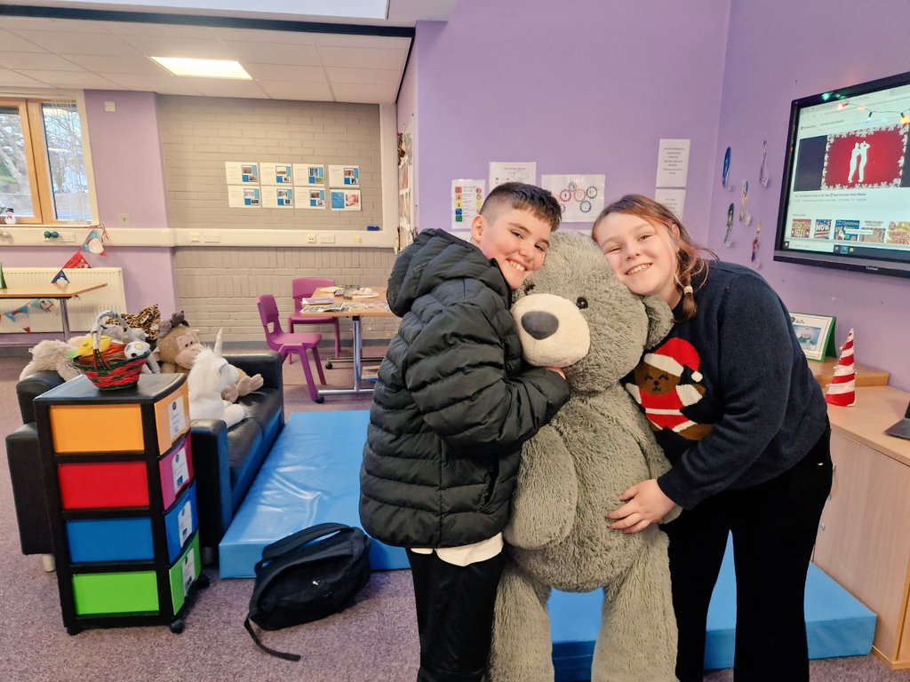 WeAspireNLC's tweet photo. Fab Friday Nominations already for BGE G1 helping down at Outreach to prep for this week's We Aspire Winter Wonderland. @@nlcinclusion @PatriciaMcGlin2 @nlcpeople #WillowbankCampus #AmazingThingsHappenHere https://t.co/kPlAzECW1J