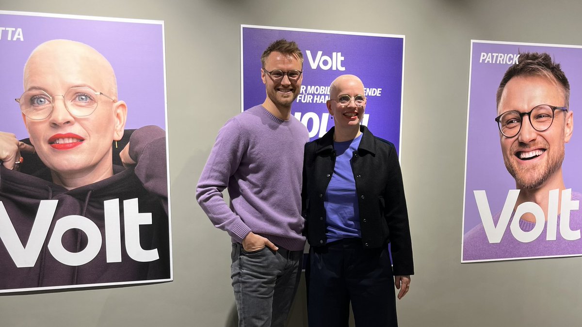 HamburgVolt's tweet image. Raus aus dem Stillstand der Dinge. Wir sind anders, daher startet unsere Kampagne startet heute nicht mit einem Wahlversprechen, sondern einem Appell: Holen wir uns unsere Zukunft zurück 💜🙌🇪🇺#Volt #Hamburg #hhwahl