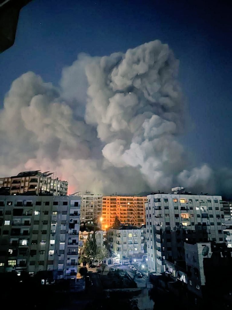 اسرائيل تدمر مركز البحوث العلمية في منطقة برزرة بدمشق... عدوان اسرائيل يمر مرور الكرام