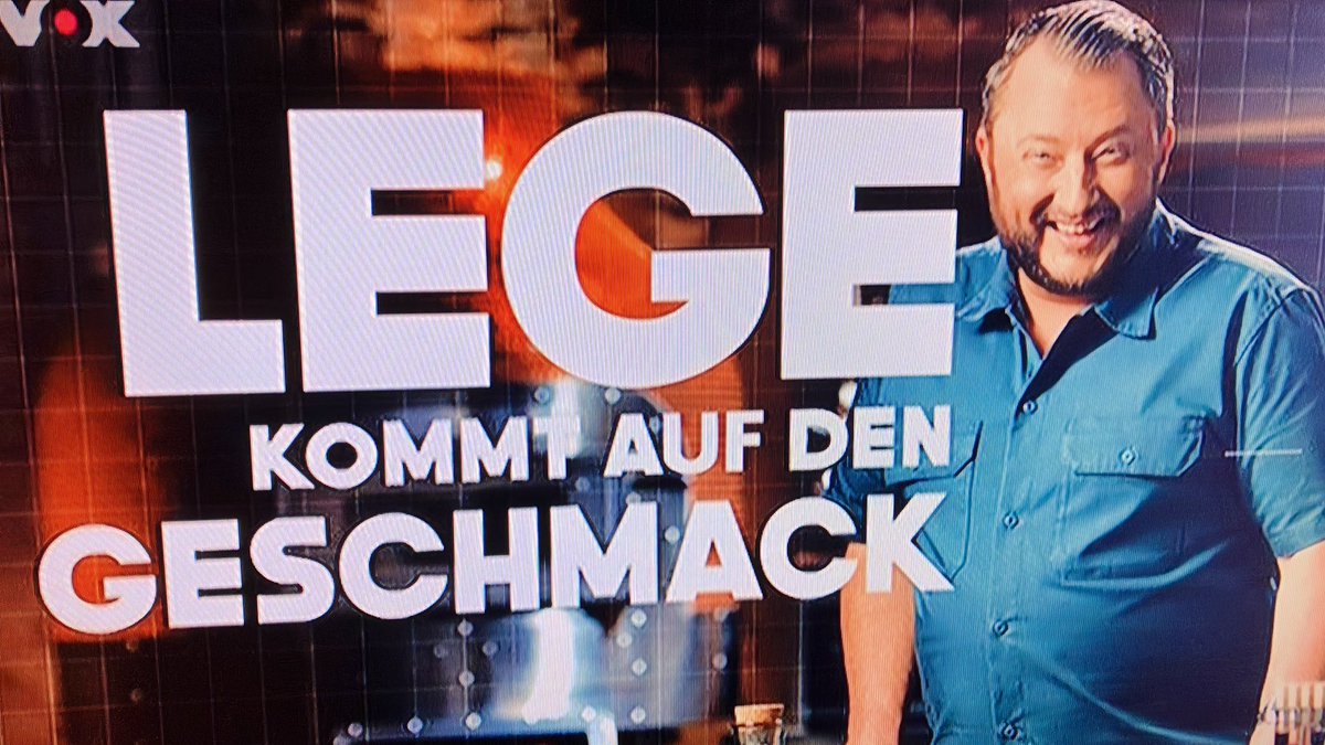 mpi_polymer's tweet image. Heute Abend schon einen Plan fürs Fernsehen? Falls nicht: @VOXde zeigt „Lege kommt auf den Geschmack - Die perfekte Pasta“. In der Jury @ThomasVilgis, ehemaliger Gruppenleiter unseres Instituts. Dann mal: Mahlzeit 😀🍝