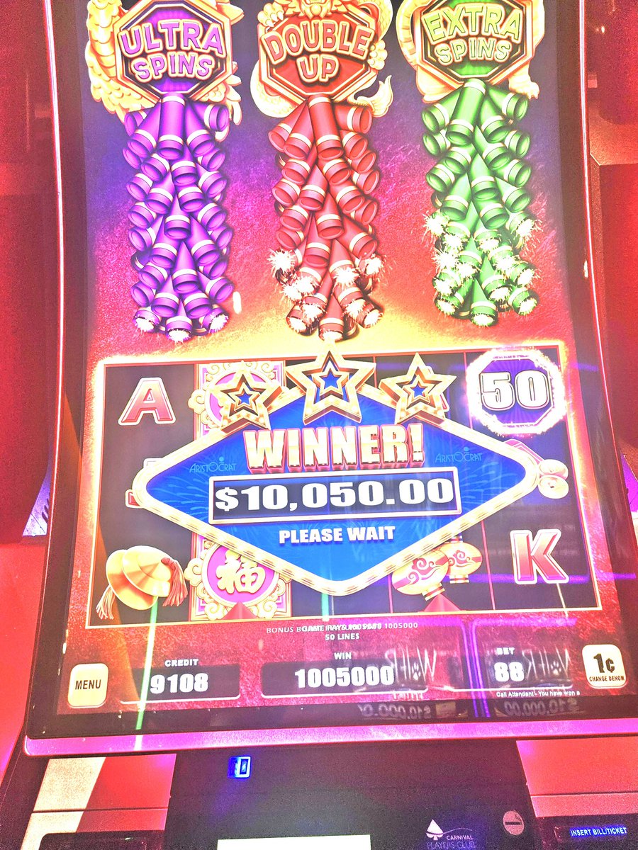 dale_wright556's tweet photo. Look what the cat drug in. Stumbled into the slots this afternoon walked out a winner!!! #ShotsOnMe #BigWinner #BuyingAHooker https://t.co/HNQ3Xrw12u