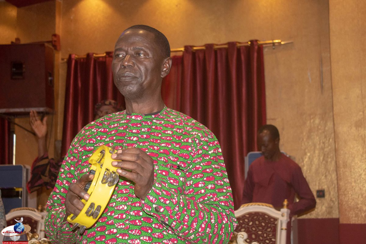 isaelbuba's tweet photo. May the light of the Word transform your life at this time in Jesus Name. 

#EBOMI 
#PROPHETISAELBUBA 
#MONDAYSERVICE 
#PictorialExcerpts https://t.co/uJd5mE5uRA