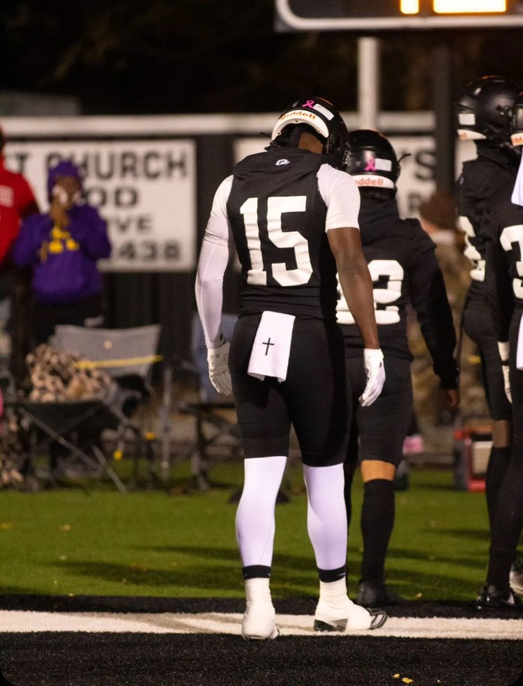 Tamarques Pritchard (@tmutamarques23) on Twitter photo Senior Szn Highlights(Out for 3 Weeks)
hudl.com/v/2RCad4
20 Tackles
1 Tackle for loss
1 Sack
2 Forced Fumbles
2 Pass Breakups
Targeted Only 3 Times Through Season
<a href="/Youngbullz22/">#YoungBullz Training & Recruitment</a> <a href="/coachgregoryOG/">Ryan Gregory</a> <a href="/RecruitLouisian/">Recruit Louisiana™️</a> <a href="/lawson_green45/">Lawson Green</a> Senior Szn Highlights(Out for 3 Weeks)
hudl.com/v/2RCad4
20 Tackles
1 Tackle for loss
1 Sack
2 Forced Fumbles
2 Pass Breakups
Targeted Only 3 Times Through Season
<a href="/Youngbullz22/">#YoungBullz Training & Recruitment</a> <a href="/coachgregoryOG/">Ryan Gregory</a> <a href="/RecruitLouisian/">Recruit Louisiana™️</a> <a href="/lawson_green45/">Lawson Green</a>