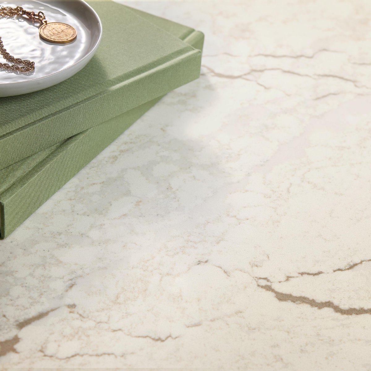 RDMarbleTX's tweet photo. #CambriaInvernessBlakeley features a bright white background with soft, earthy taupe accents for a balance of warm and cool tones. ✨

Contact us today to get a quote!

#MyCambria #CambriaPremierPartner #RDMarble https://t.co/xbz8oVI3JR