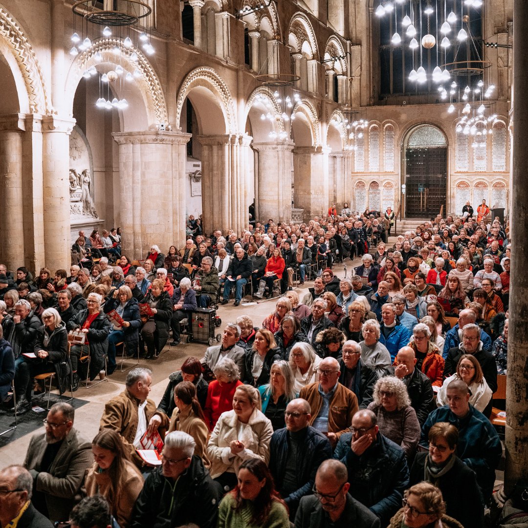 Wow! Our first Carol Concert was magical✨

And we can't wait to do it all again in Arundel, Guildford, and Lancing!

There's still time for you to join us at a Carol Concert this Christmas! Get your tickets now at aakss.org.uk/carol-concerts