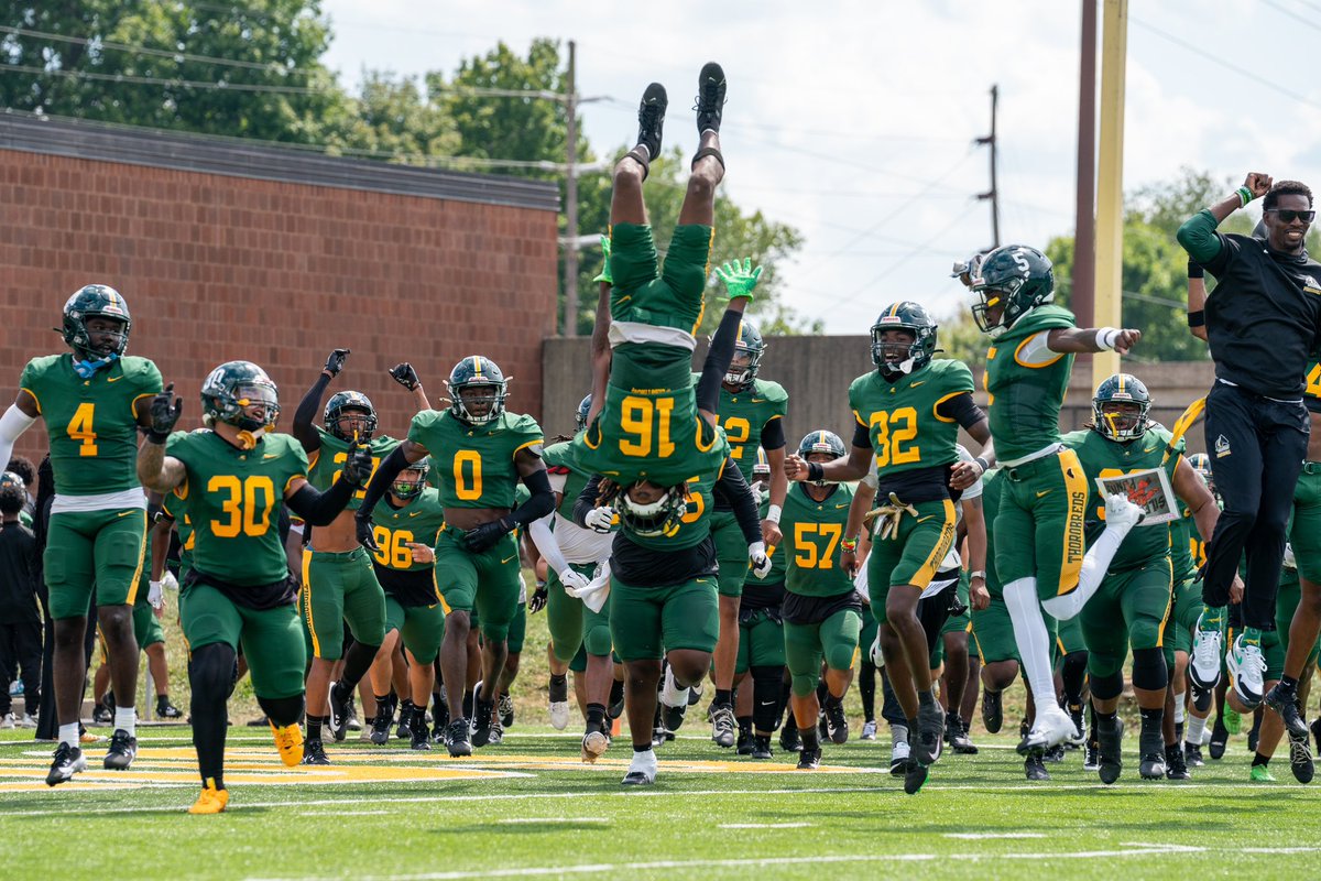 Josh King-Bradley (@joshuakingbrad1) on Twitter photo Blessed to announce I've received my 3rd D2 offer to Kentucky State University <a href="/EliTibbles/">Eli Tibbles</a> <a href="/F_Huggins80/">Felton Huggins Jr.</a> Blessed to announce I've received my 3rd D2 offer to Kentucky State University <a href="/EliTibbles/">Eli Tibbles</a> <a href="/F_Huggins80/">Felton Huggins Jr.</a>