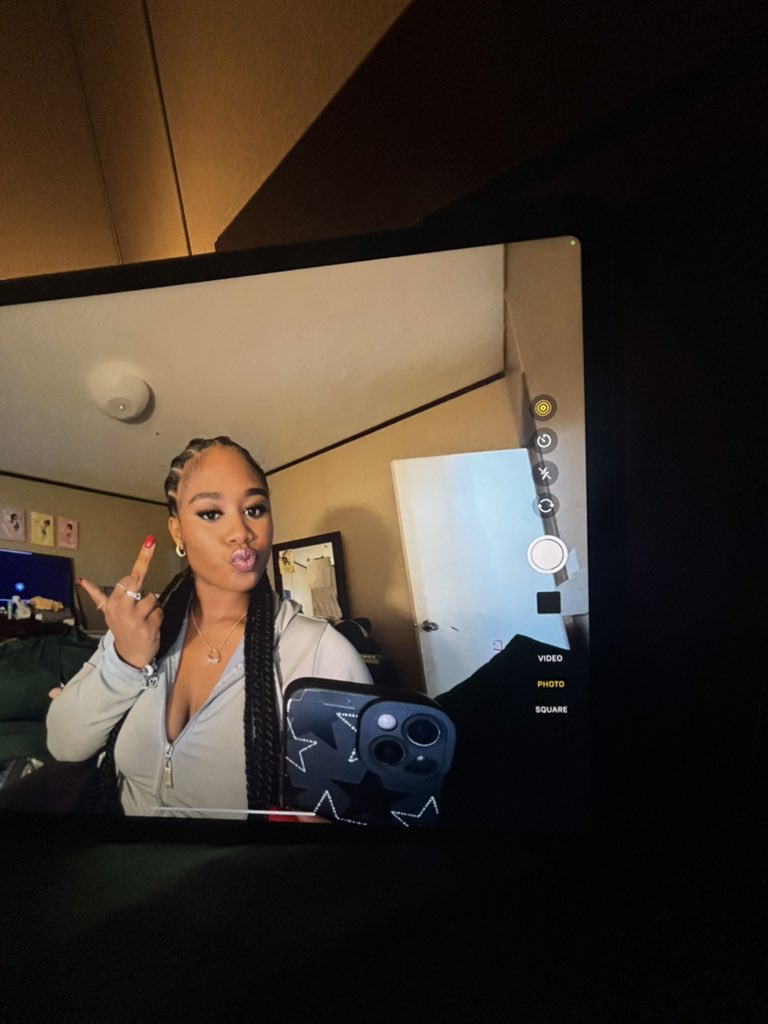 miyah tweet media