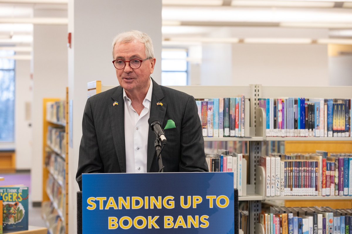 GovMurphy's tweet photo. Today I signed the Freedom to Read Act to prevent arbitrary book bans &amp; protect access to age-appropriate materials in our schools and libraries.

We have seen politicized attempts to ban and censor books — reading freely is key to helping our children become lifelong learners. https://t.co/d0YcQEaDGF