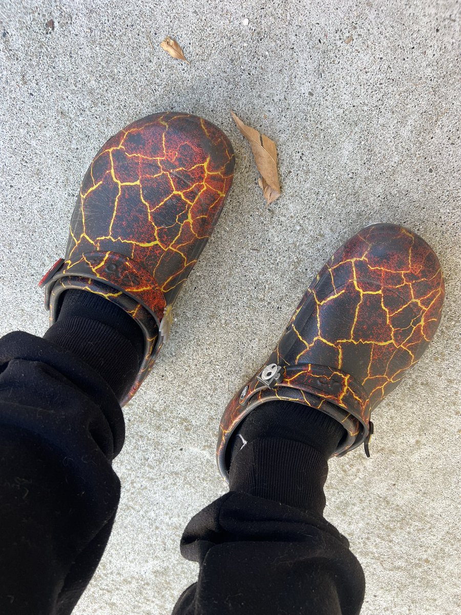 TheKatonen's tweet photo. Dad fit for the day: 12-9-24
Dragon Ball and Lava
#dadfit #dad #checkthefit https://t.co/nQMXrzeIH7