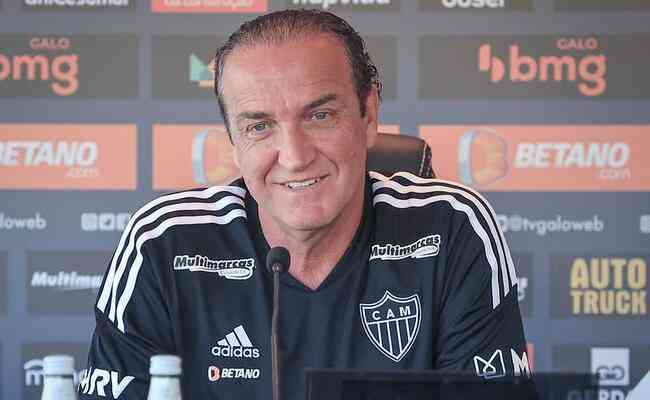 LucasTanaka's tweet photo. Até o momento deste tweet, Cuca não recebeu nenhum contato do @Atletico. Apurei que, por ora, não existe negociação em curso com o ex- técnico do Galo. 

É um nome que divide bastante a opinião internamente dos membros da SAF e até de alguns atletas do elenco atual. https://t.co/YDjTx8pSt5
