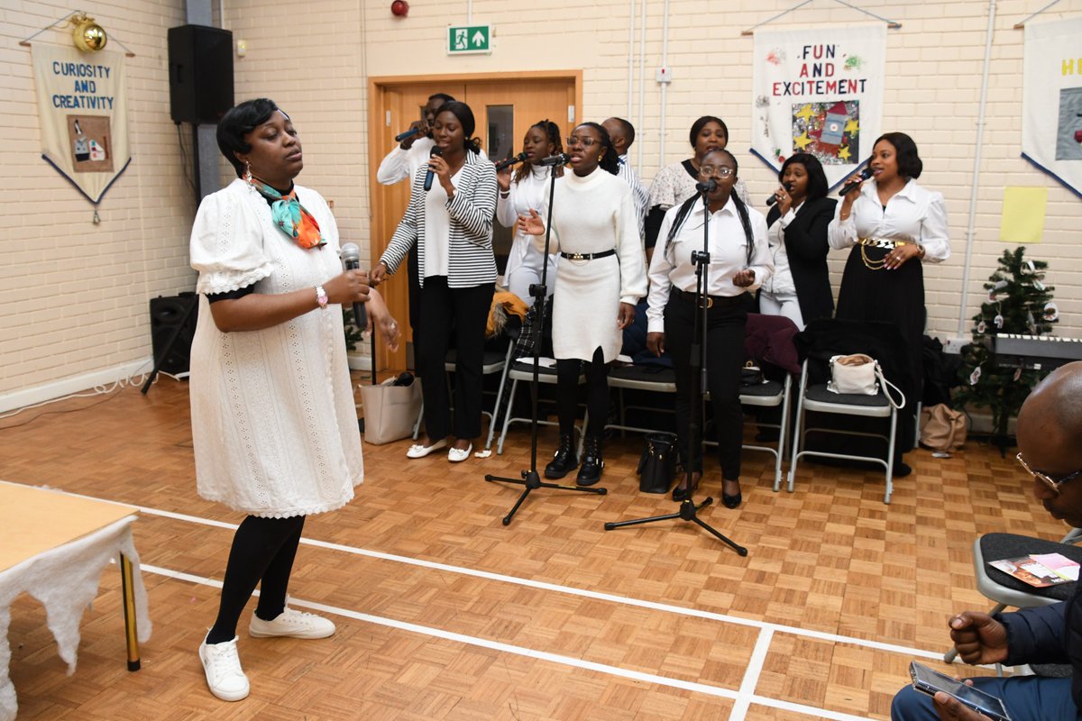 Wcibournemouth's tweet photo. Highlights from our PRE-SHILOH 2024 Encounter Service 3
Join us this week at Shiloh 2024 for an awesome time in God's presence. Your life will never be the same.
Bring a buddy
#Preshilohservice2024 #wcibournemouth #winnersworld #everwinningwisdom-shiloh2024 https://t.co/eJDpDO3azl