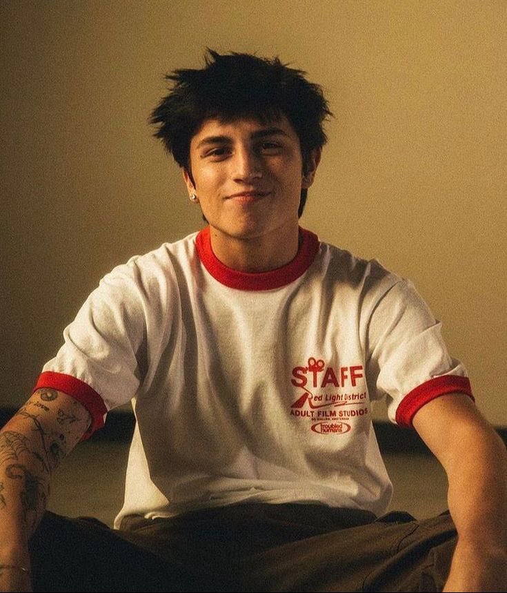 We ain’t angry at you, love
You’re the greatest thing we’ve lost 👼🏻