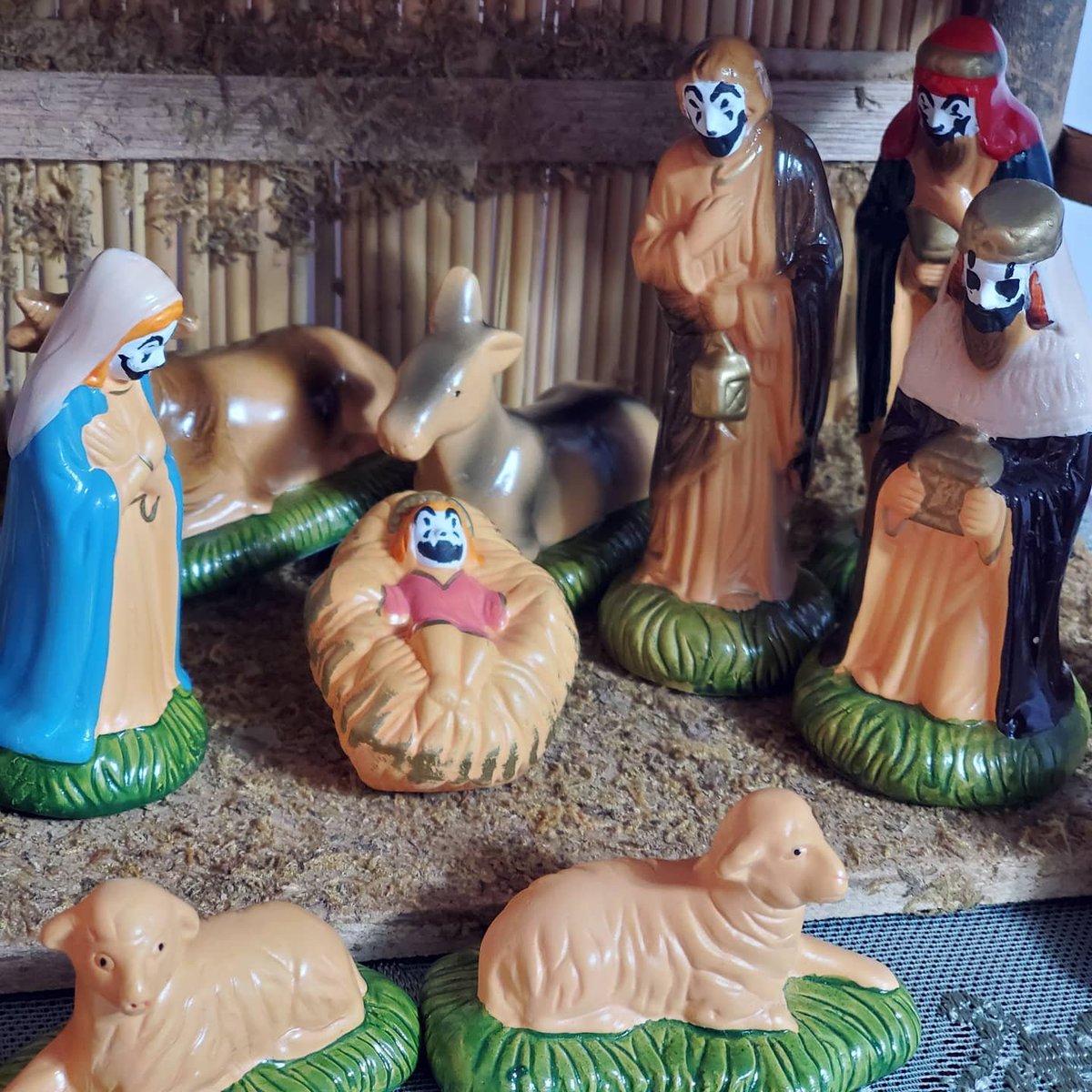 thisislux's tweet photo. time to dust off the juggalo nativity set https://t.co/QJlq9BKOtM