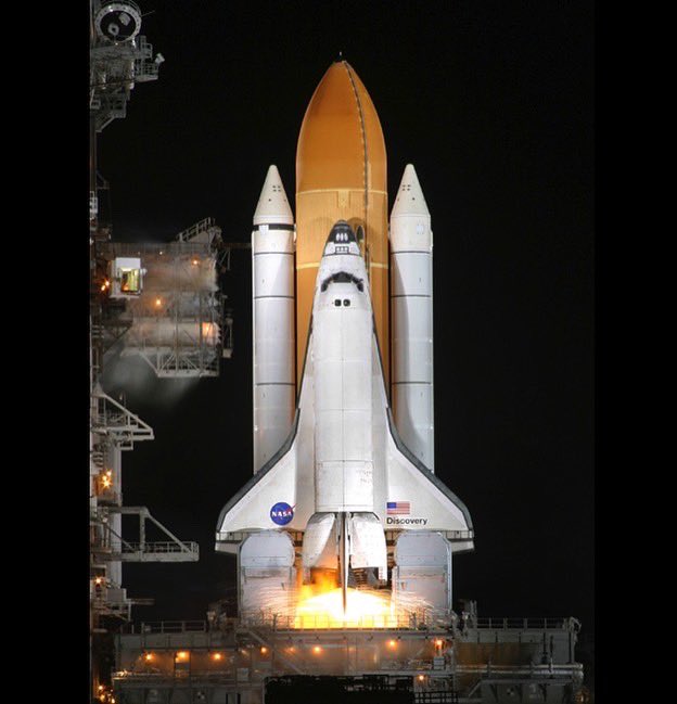 billmeco's tweet photo. #OTD 18 years ago, STS-116 #SpaceShuttle #Discovery launched at 8:47pm EST to the ISS in the first night launch since RTF.  @Astro_127 #sts116 #spaceshuttle #Discovery #ov103  https://t.co/727CMq4dnZ https://t.co/4j8tef8cCM