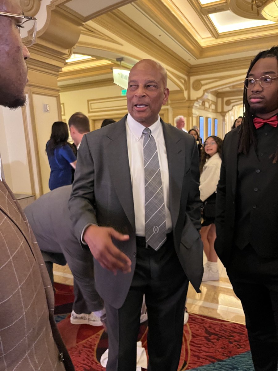 Dennis Dodd tweet media