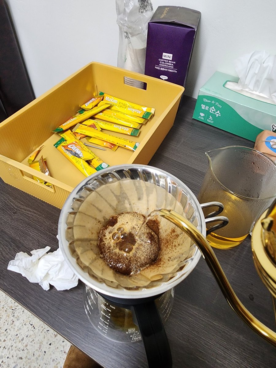 아침에 아무리 바빠도 커피 한잔정도는 마실 수 있잖아!