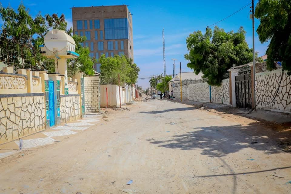 Illegal structures are being demolished in Garowe to make way for new roads.