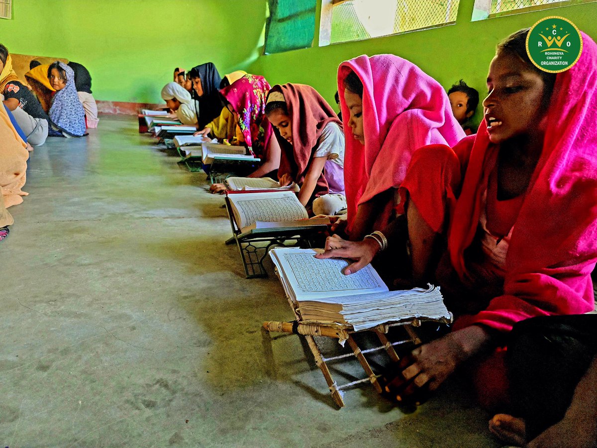 rco_org's tweet photo. Urgent 🚨
You can't imagine how #Rohingya children are #memorizing the #Quran during the cold #winter, sitting on the #cold cement floor. 😢 Please, someone, consider donating a #kalin (carpet) for the children. It costs only $200.
Donate at: https://t.co/wxAOnu6Qi4 https://t.co/ldkj1UPUiJ
