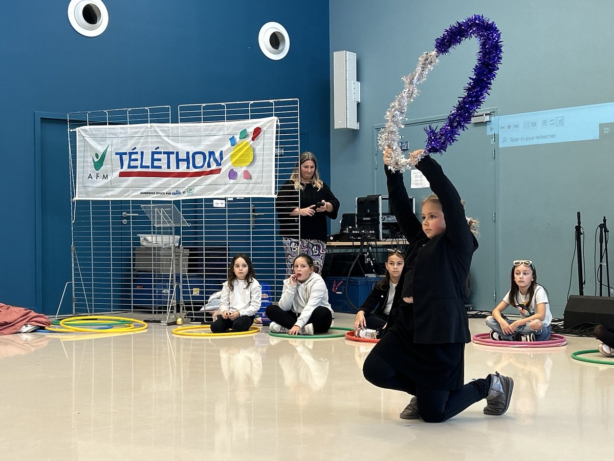 gaelhamayon's tweet photo. ❤️ Un immense MERCI pour cette incroyable 32e édition du @Telethon_France en direct ce week-end de #Porspoder avec nos voisins de #Landunvez ! Grâce à vous, 9507€ ont été collectés, dépassant les 8723€ de l’année dernière. Aux bénévoles, participants et donateurs : votre générosité fait toute la différence. #Solidarité #Merci