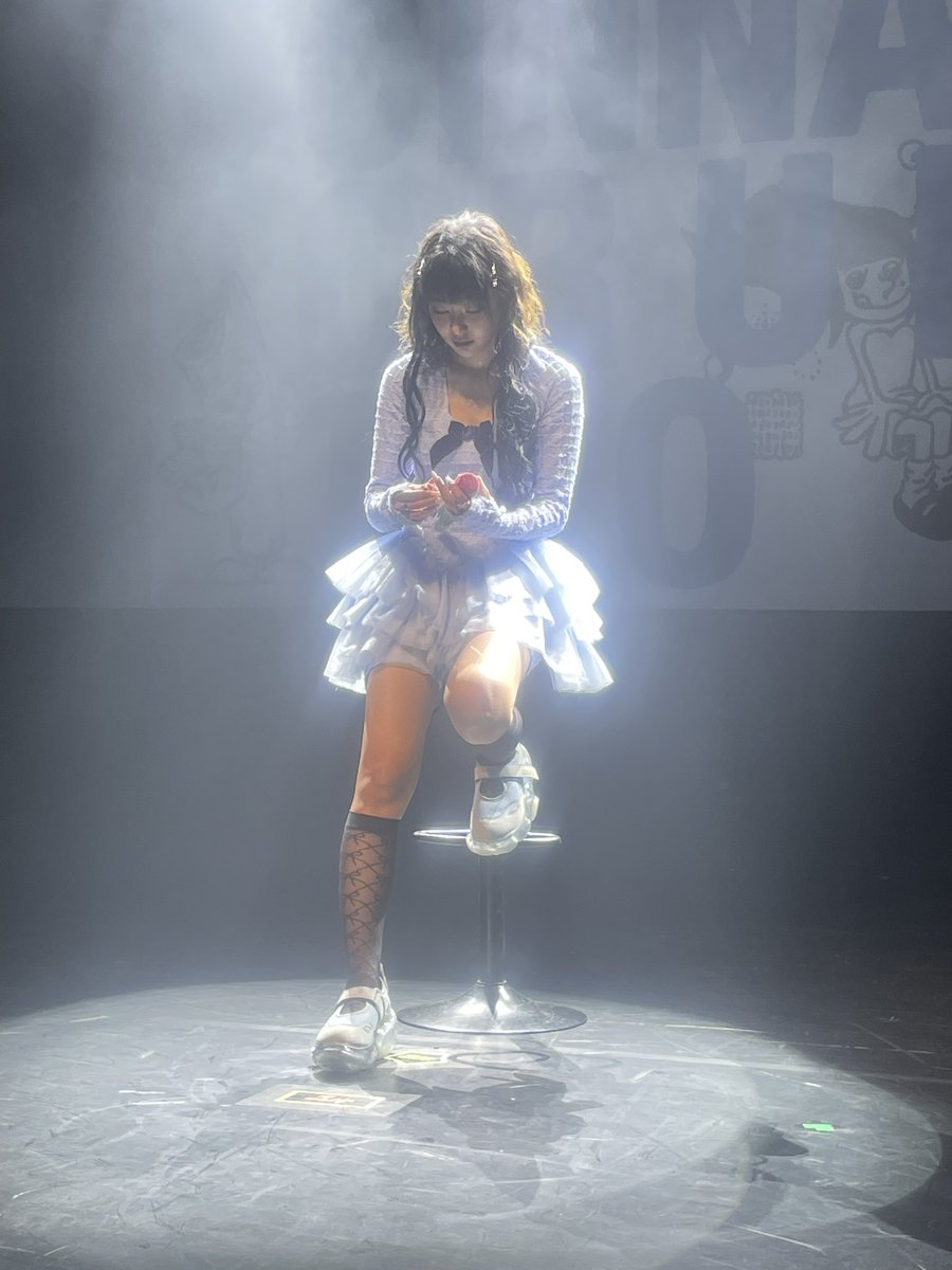 she is such an angel oh my goddd